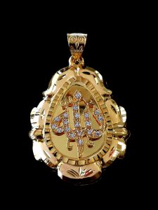 Yellow Gold Pendants